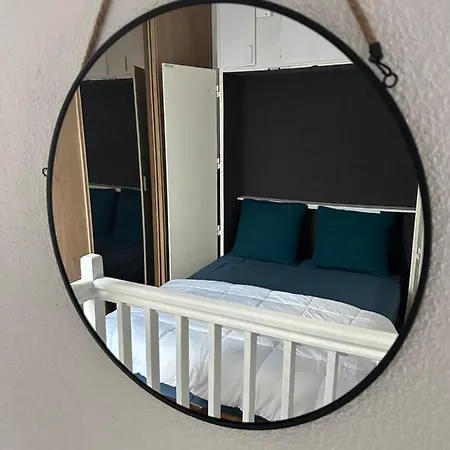 Duplex Meuble Avec Terrasse Dans Avec Piscine * 阿格德