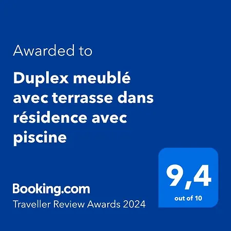 公寓 Duplex Meuble Avec Terrasse Dans Avec Piscine